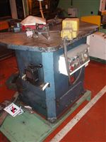 Image of AMADA - 220 x 220 x 3.2 mm, Hydraulic Fixed Angle Corner Notching Machine